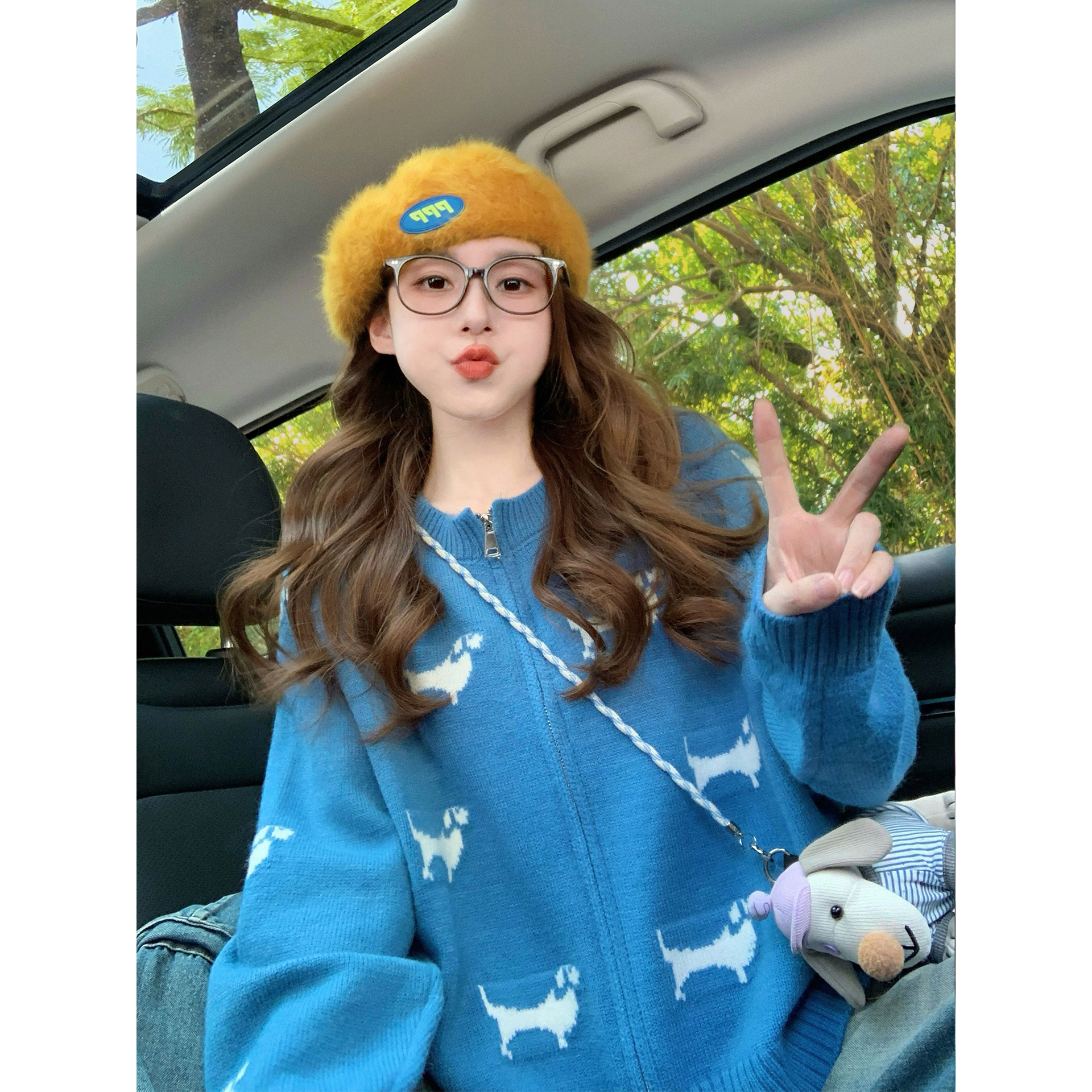 蓝色小狗提花毛衣女2025新款秋冬复古减龄设计感拉链针织开衫外套
