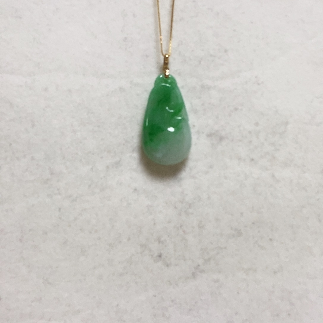 翡翠颈饰18K金镶嵌简单