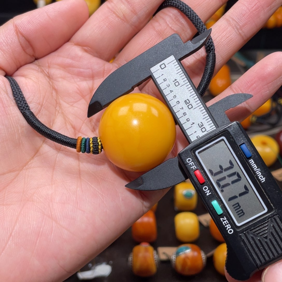 【闪购商品】蜜蜡裸石未镶嵌30.7直径