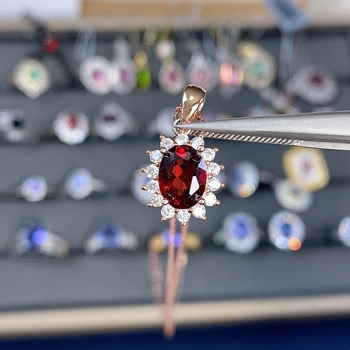 石榴石吊坠(赠链)银S925镶嵌