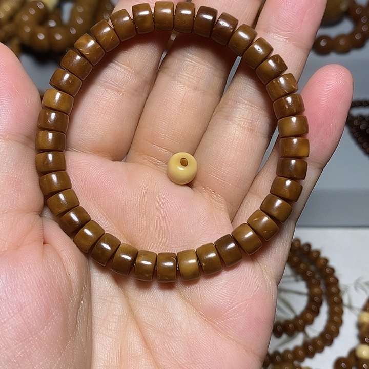 J****吊坠库克库克5*7药片手串