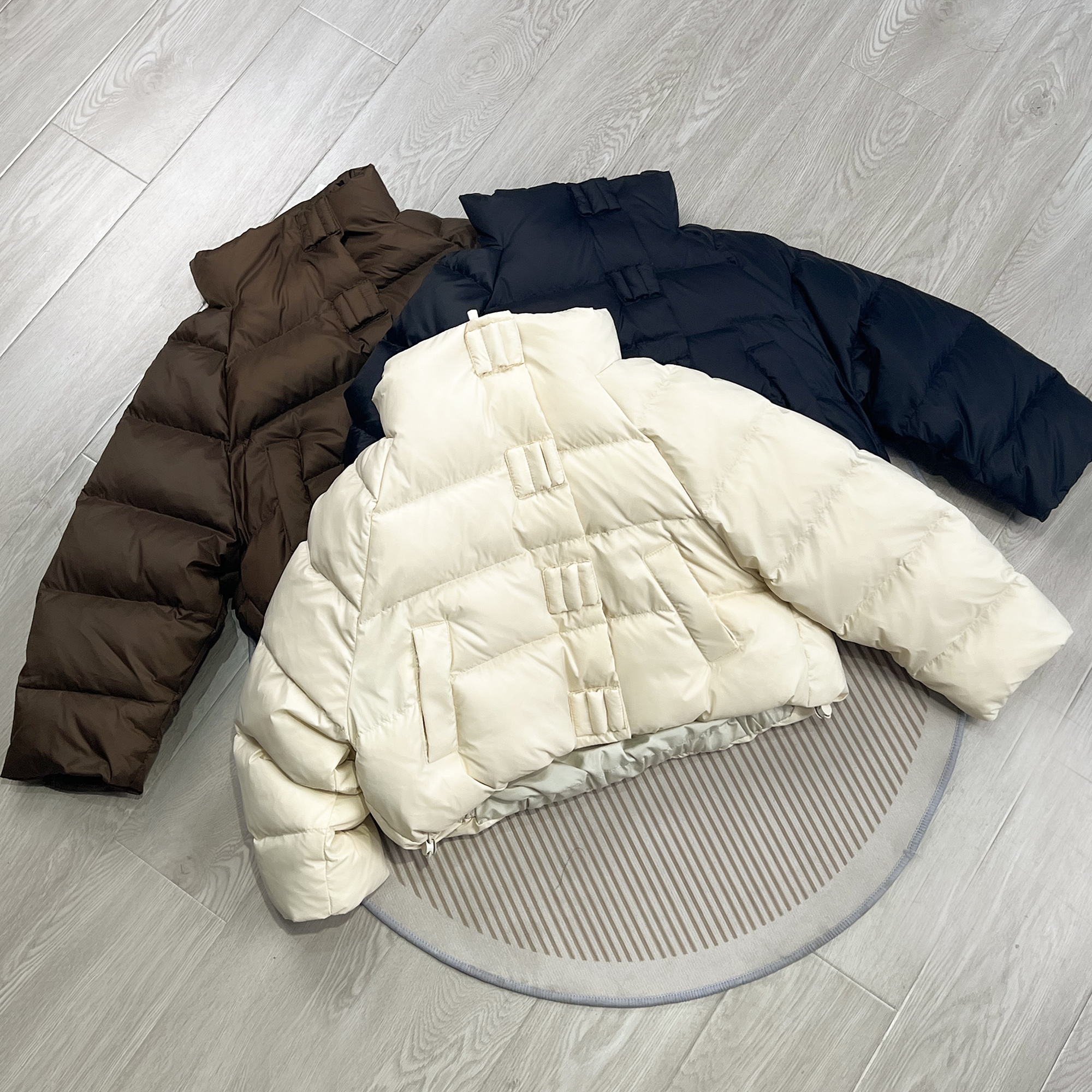 羽绒服女童装短款2024年新款童装儿童中大童加厚宽松白鸭绒面包服