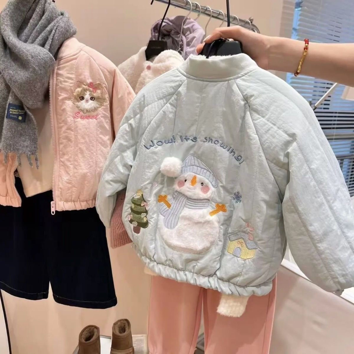 儿童棉服深秋女童外套2025女宝宝重工可爱刺绣夹棉加绒棉衣夹克衫