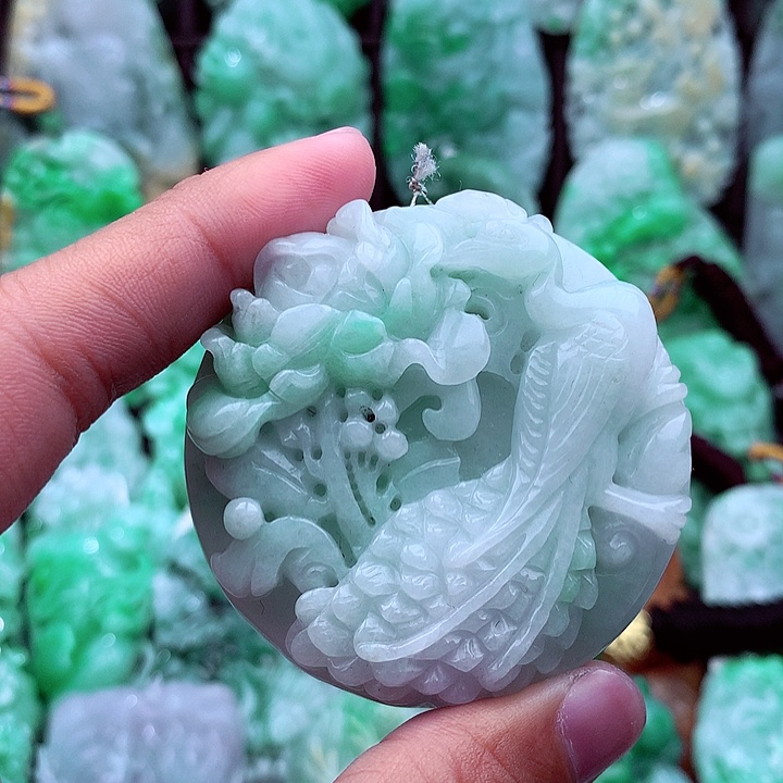 翡翠吊坠(不含链)未镶嵌