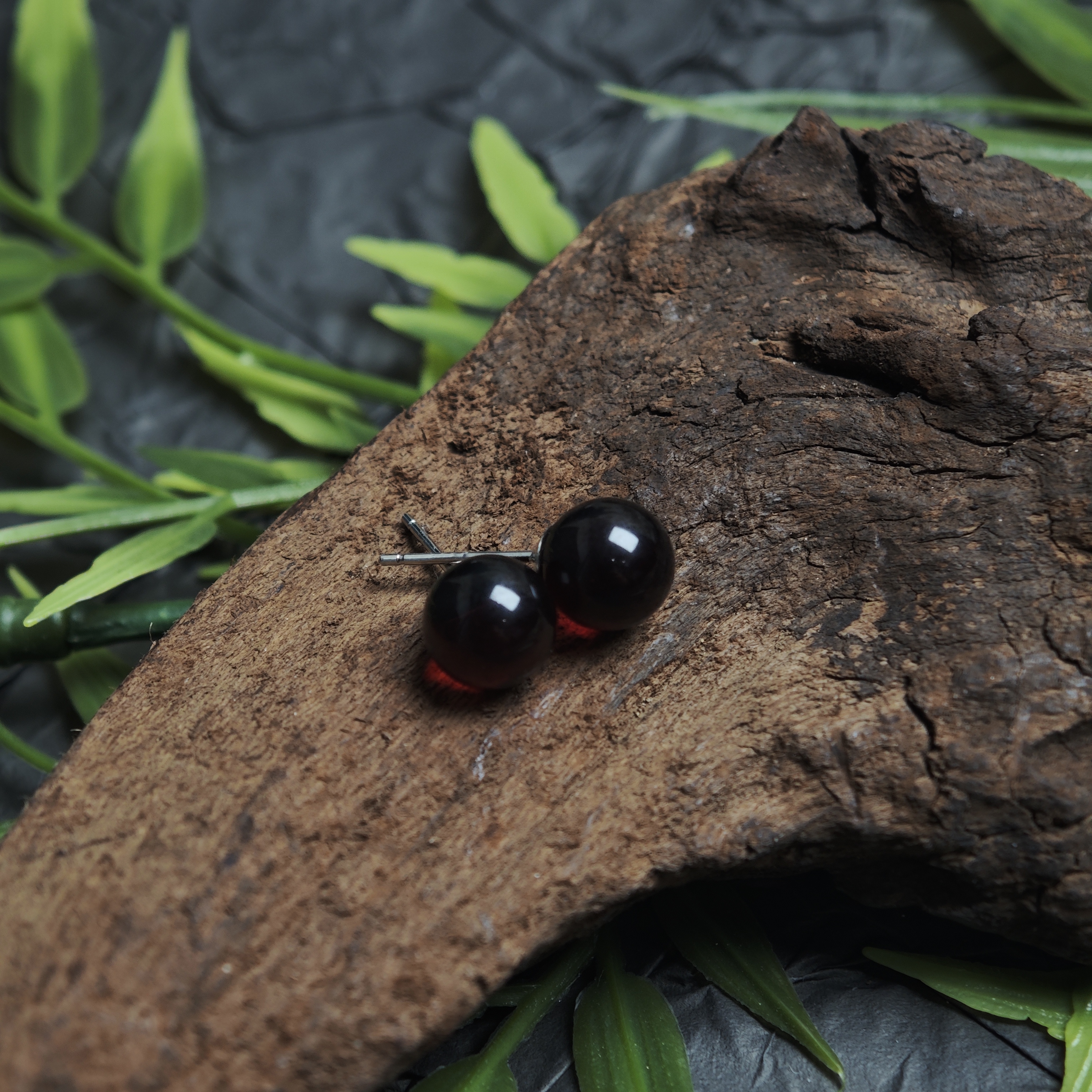 【蜜语】天然原矿血珀小灯泡 银镶 耳钉一对卡6-8