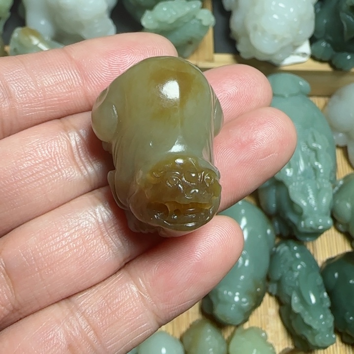 和田玉挂件未镶嵌