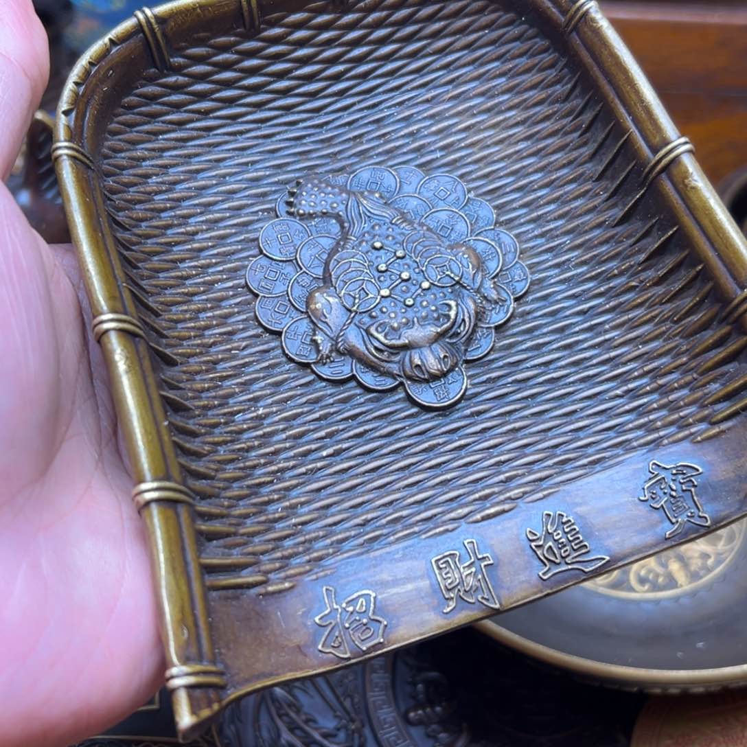 精美铜器点击下单