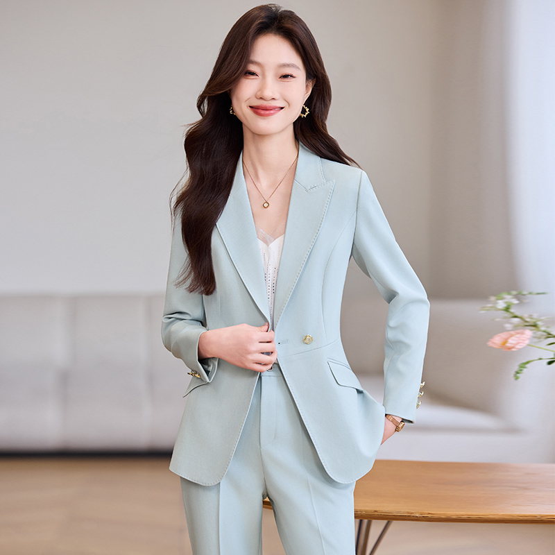 浅蓝色西装套装女春秋2025新款气质时尚修身显瘦女神范长袖西装
