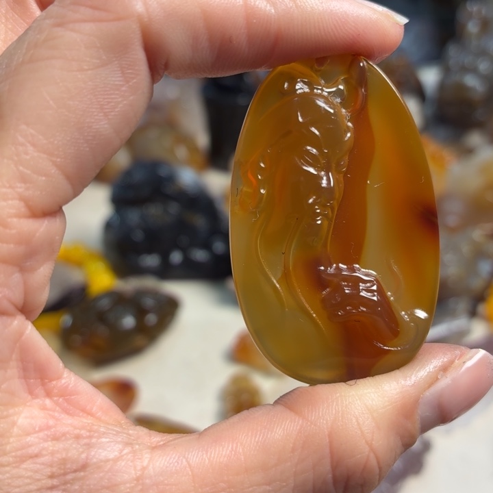 玛瑙/玉髓未镶嵌吊坠(不含链)