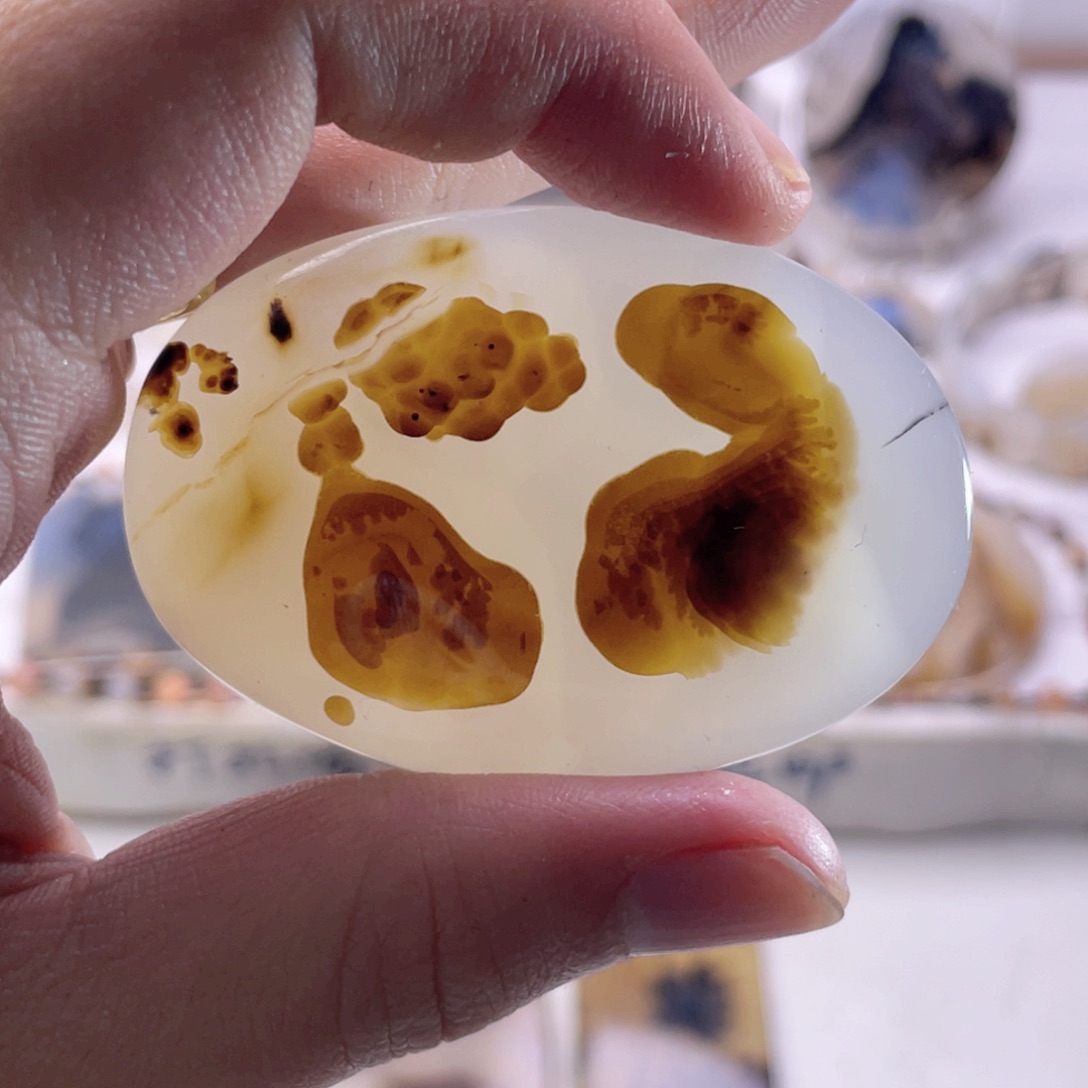 玛瑙/玉髓未镶嵌珠宝奇石