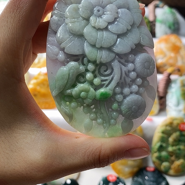 翡翠把件未镶嵌多样化