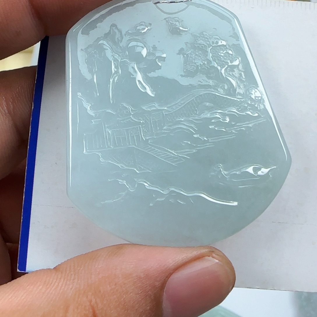 翡翠未镶嵌颈饰，
