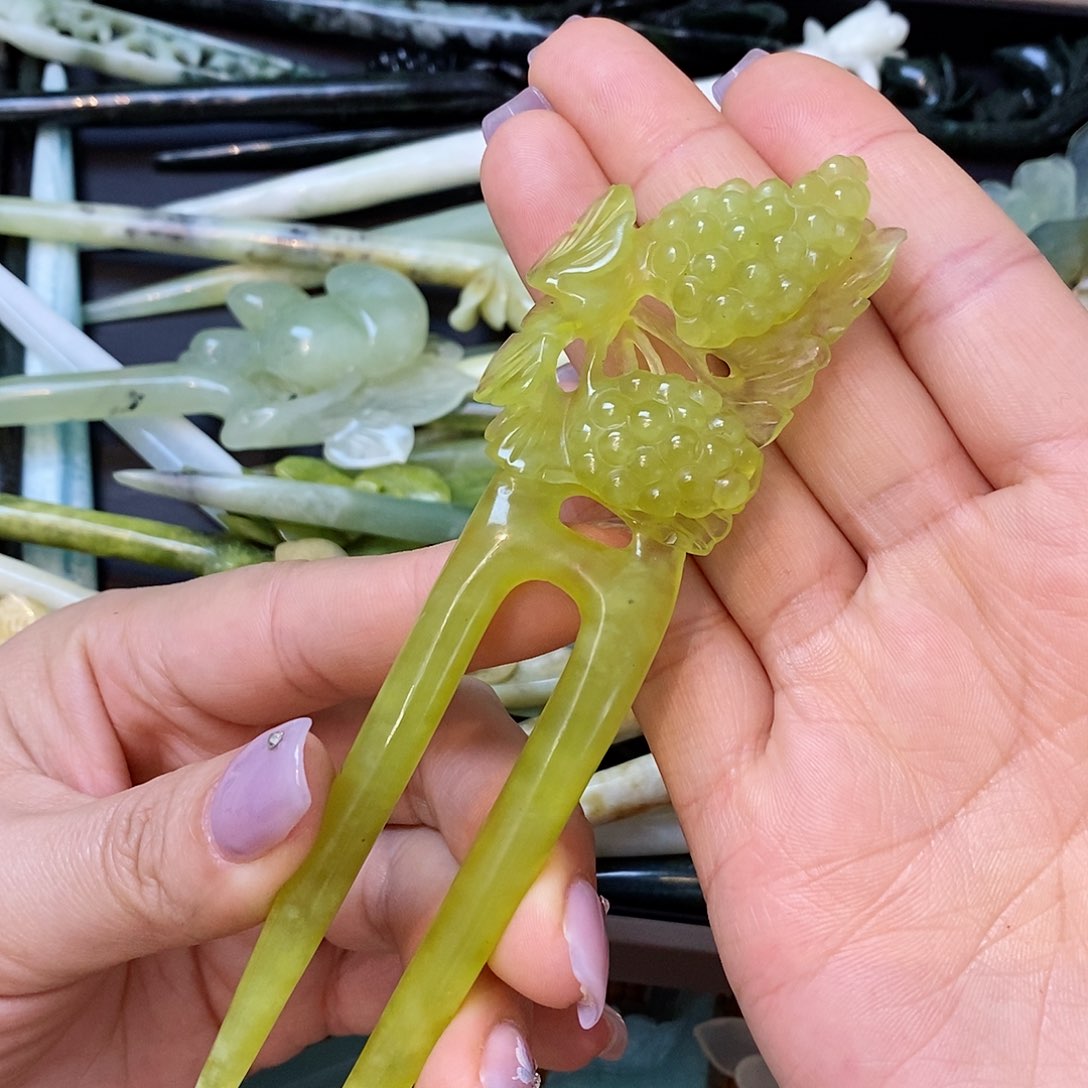 蛇纹石玉发簪未镶嵌