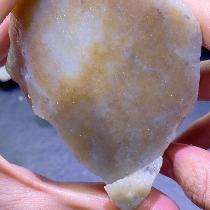 和田玉未镶嵌珠宝半成品