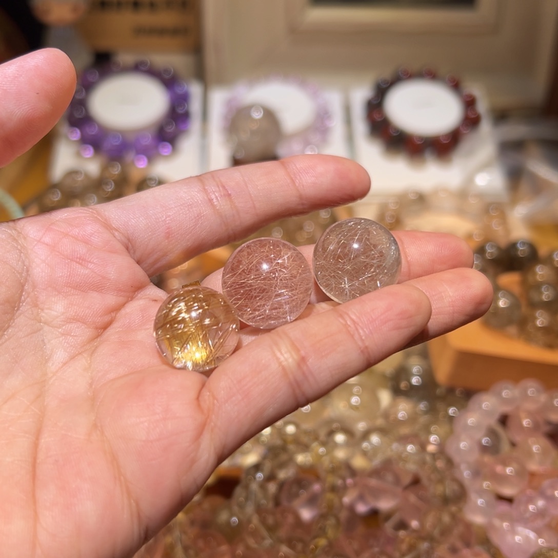 水晶手串未镶嵌她*手串打孔不退不关