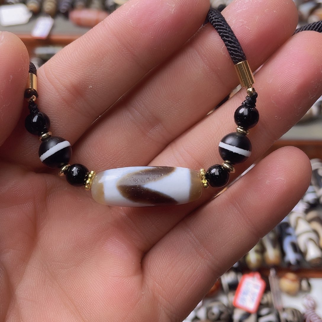 未镶嵌颈饰玛瑙/玉髓