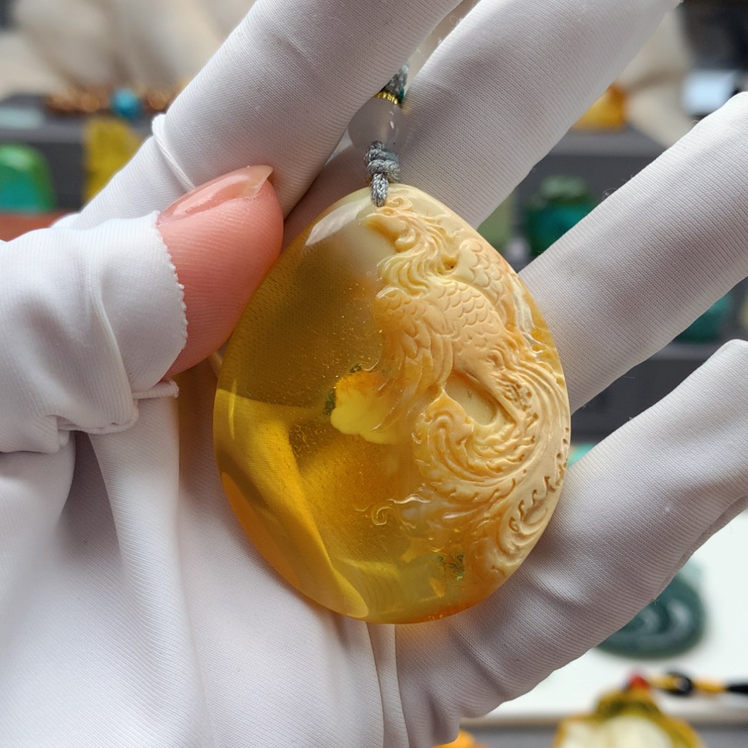 琥珀裸石未镶嵌其他