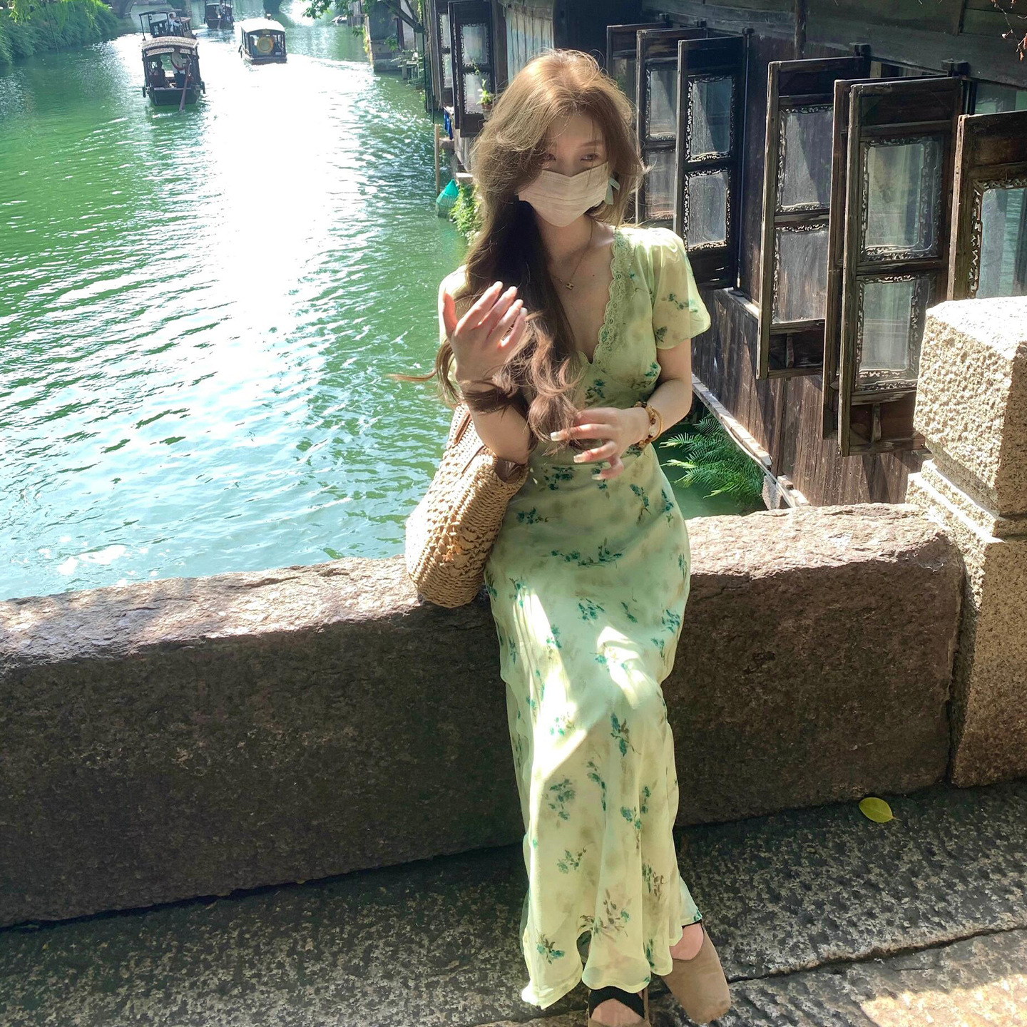 新中式国风绿色碎花连衣裙子女夏气质收腰长裙3893