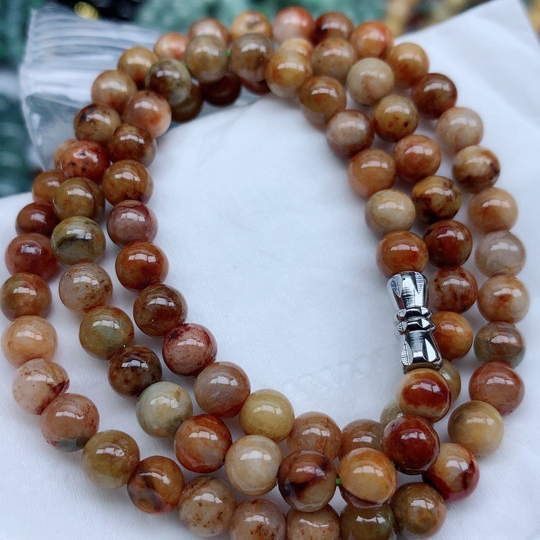 翡翠颈饰未镶嵌珠子