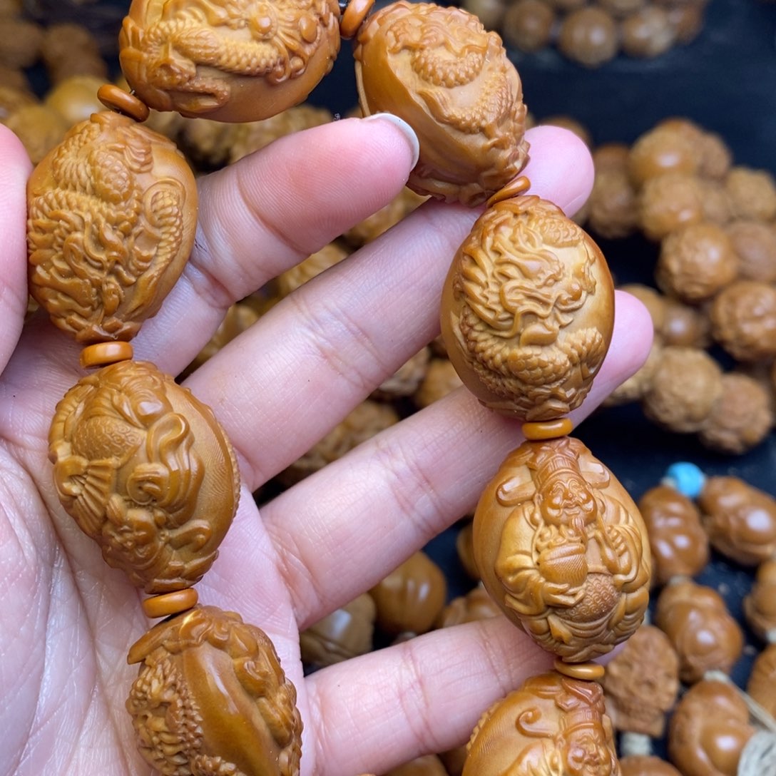 橄榄核吊坠龙财神2.1