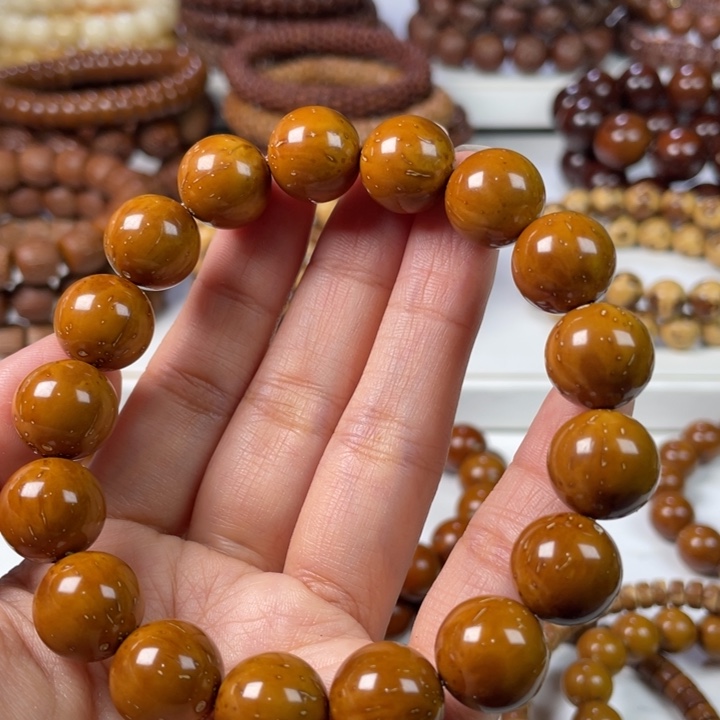 紫金鼠手串13.7尺寸紫金鼠光珠（多棕线）