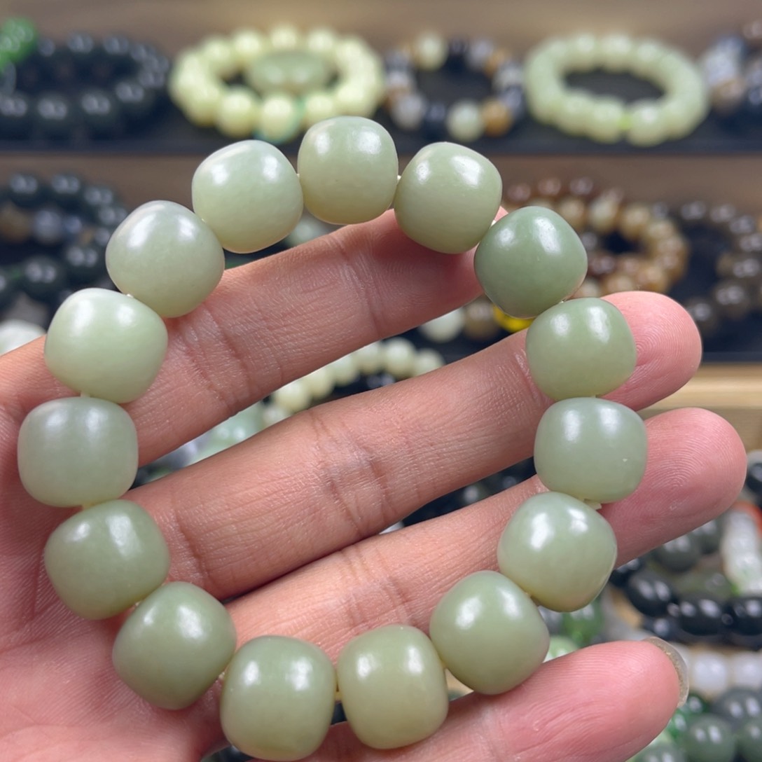 和田玉手串未镶嵌