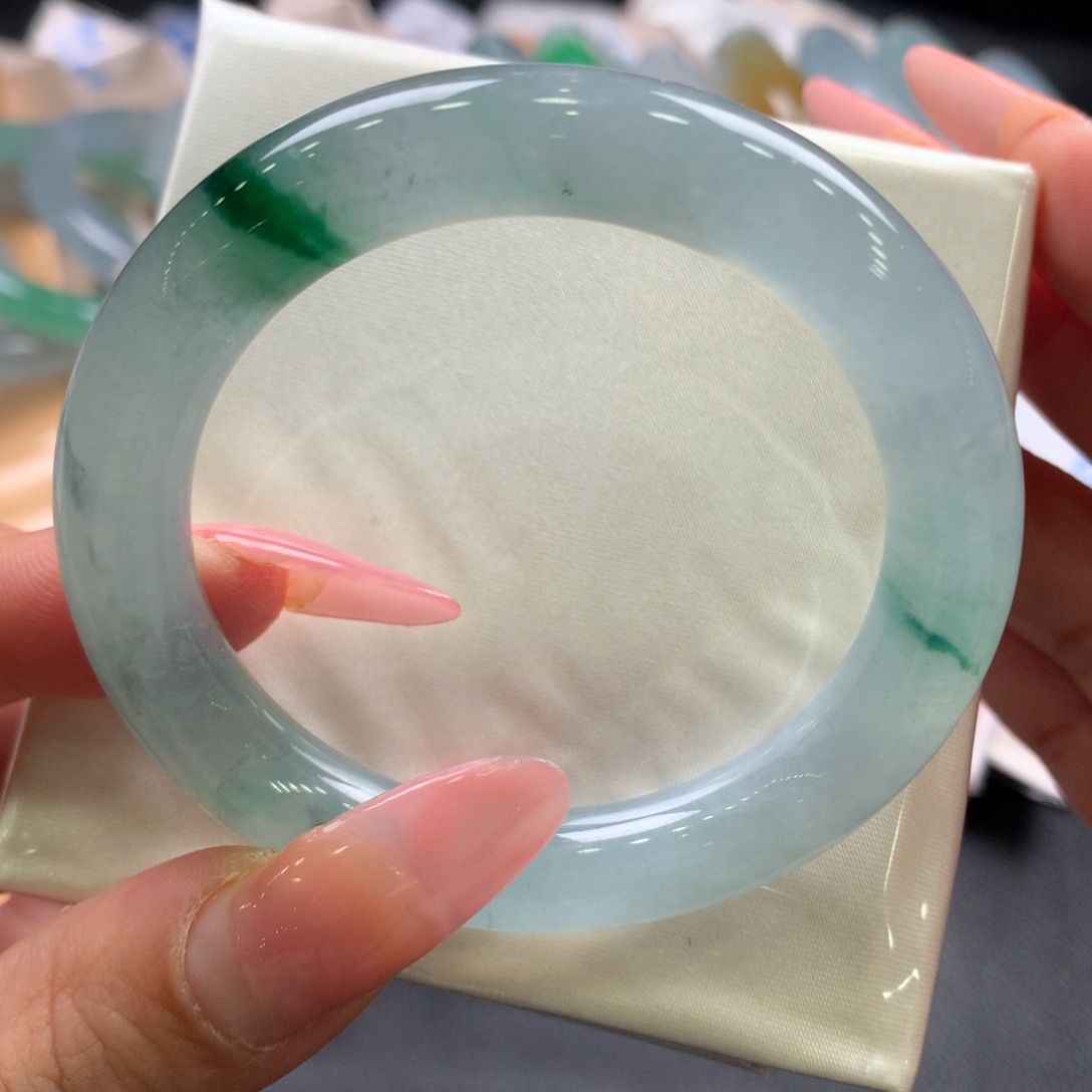 翡翠未镶嵌手镯51圆条