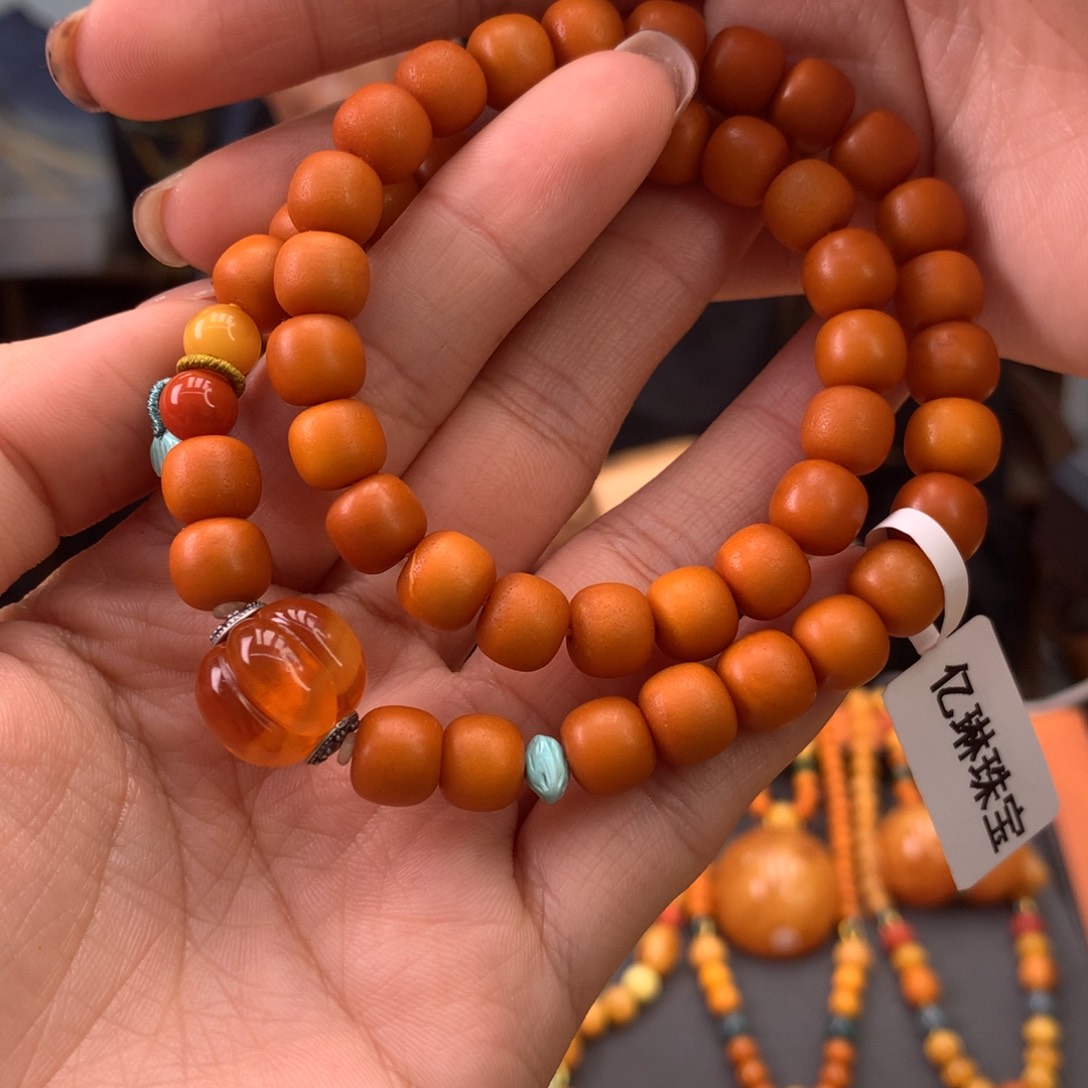 蜜蜡手串未镶嵌多样性发