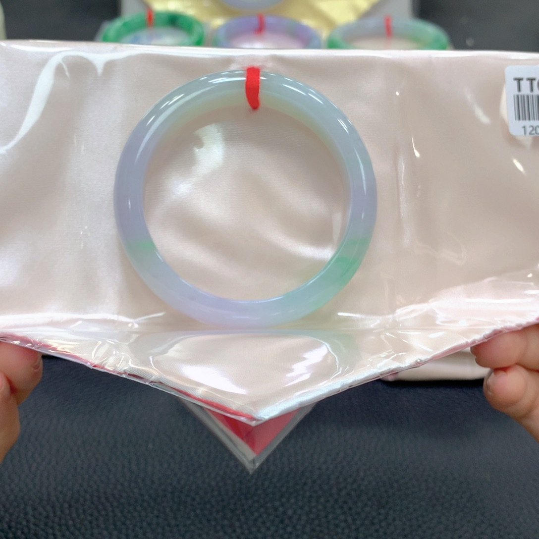 翡翠未镶嵌手镯9号