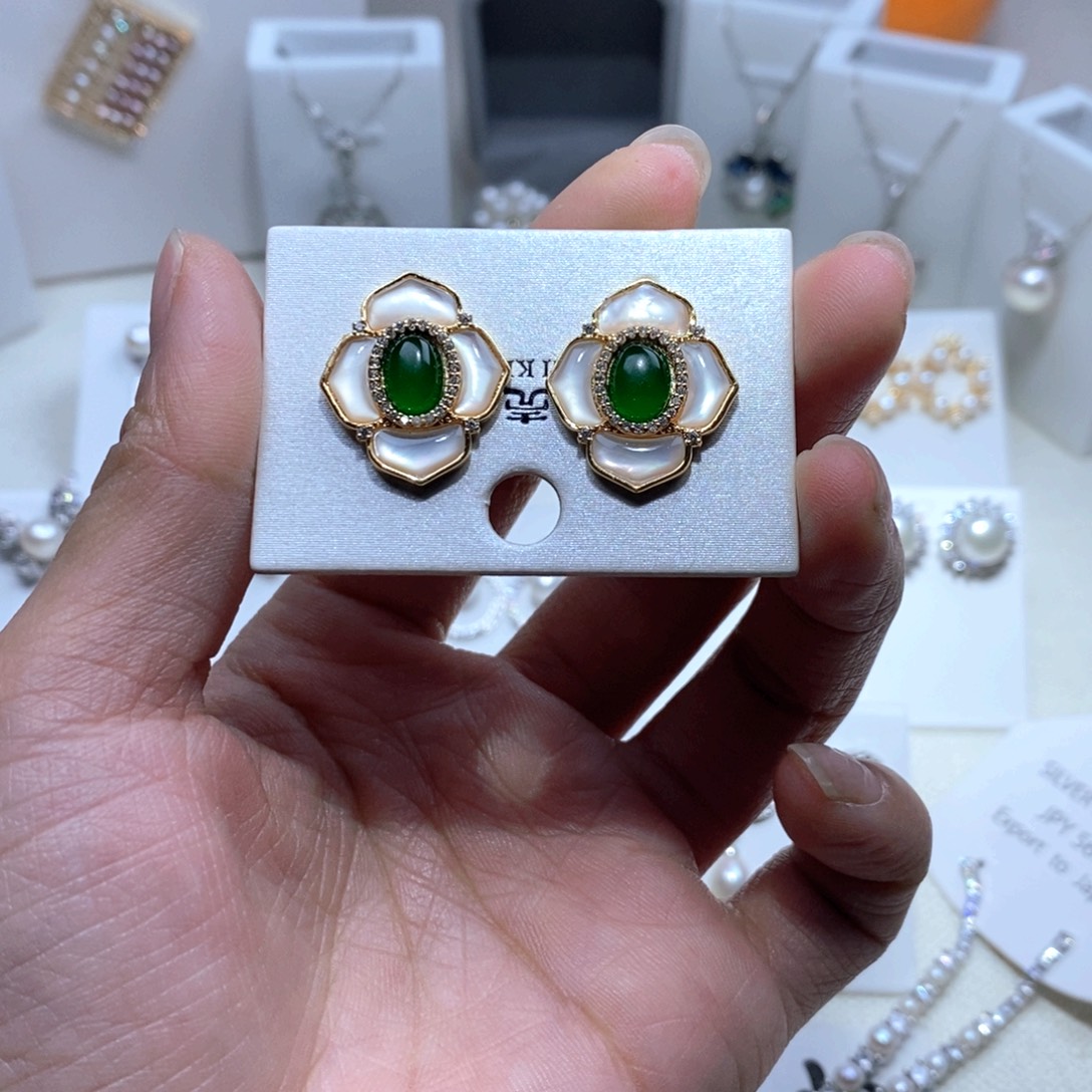 淡水珍珠未镶嵌耳坠