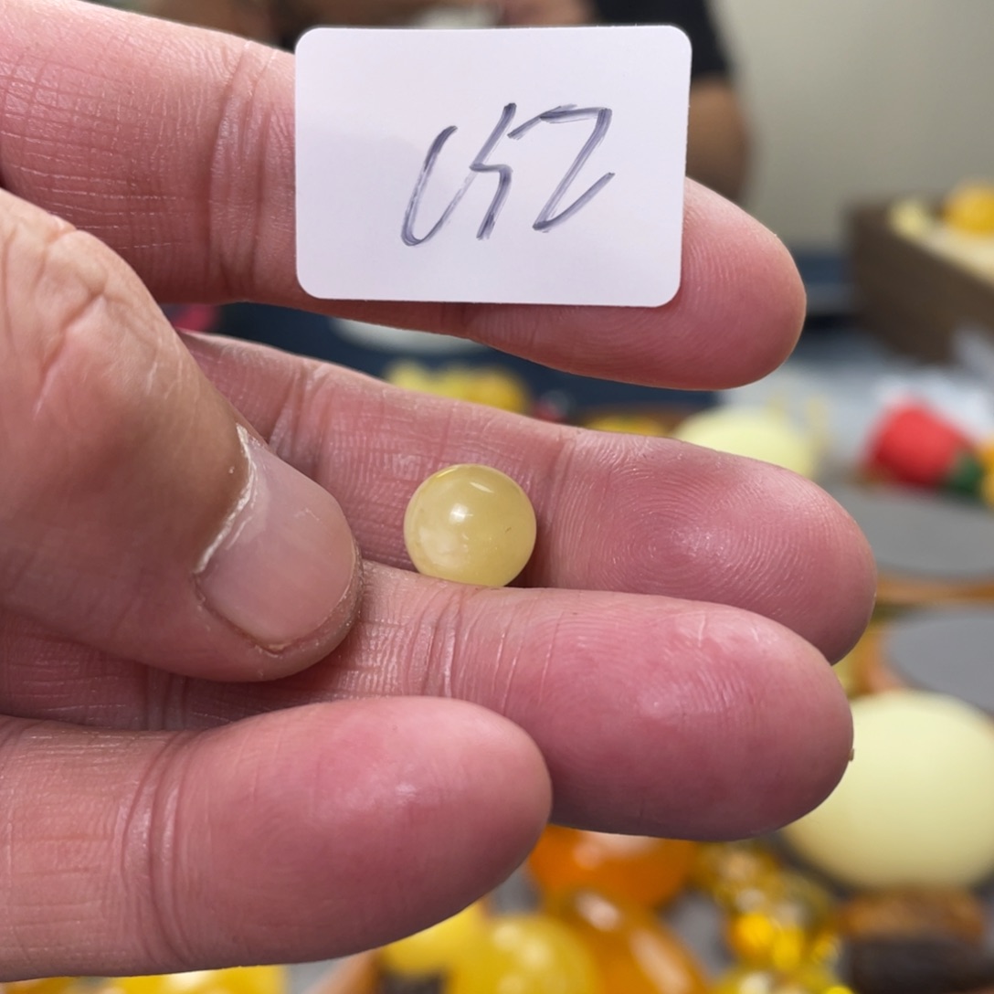 手链琥珀未镶嵌多样性发，发其中一件