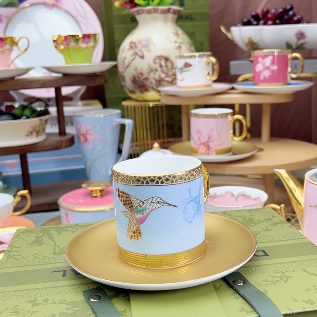 自然写生卡特兰兰杯碟礼盒