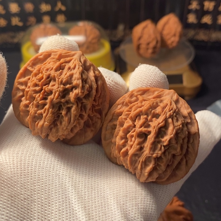 文玩核桃吊坠44盘龙纹