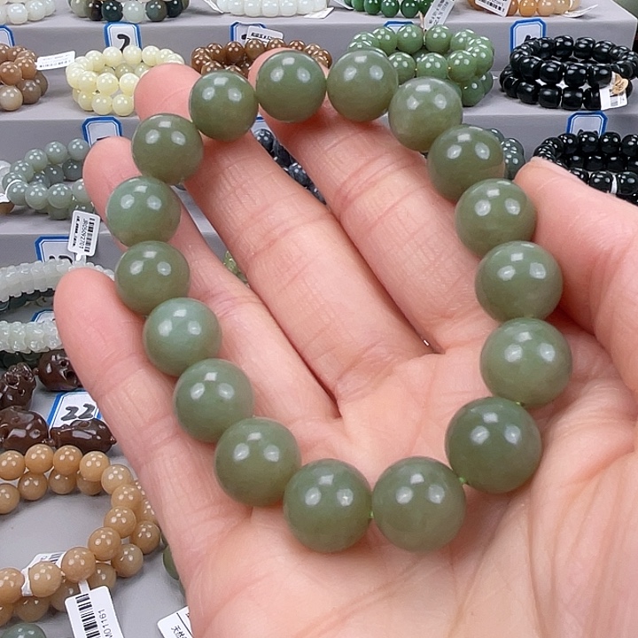 和田玉未镶嵌手串