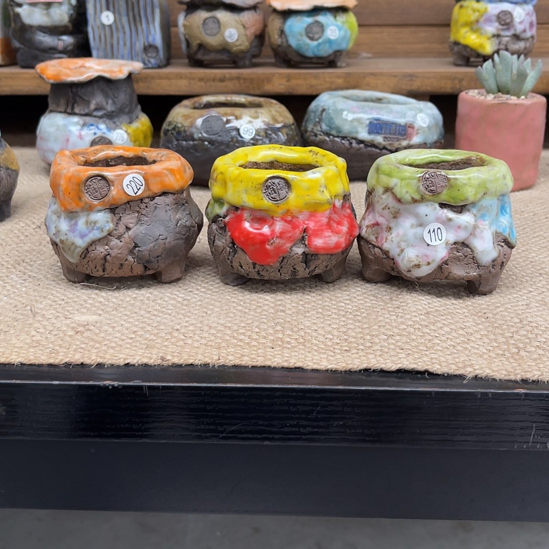 妞***三个手捏小地雷内口4外高5