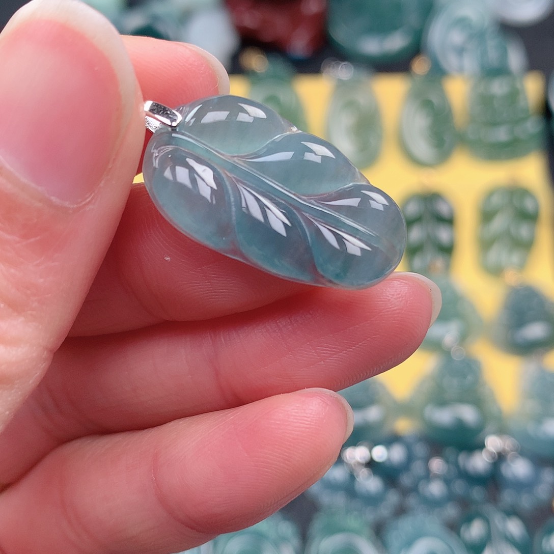 翡翠吊坠(不含链)未镶嵌吊坠