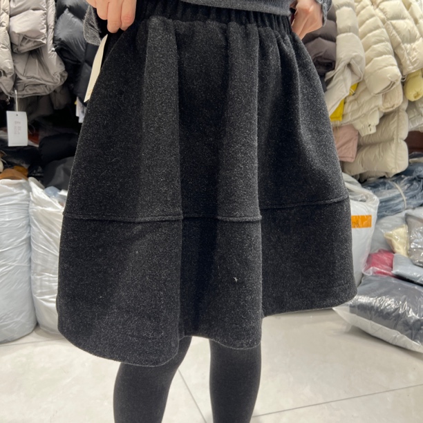 芬芬精选 毛呢高腰花苞裙秋冬显瘦百搭中裙遮胯半身裙003
