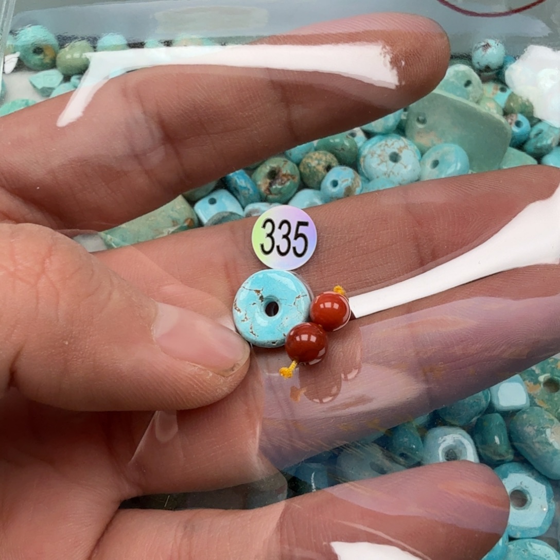 南红玛瑙未镶嵌珠宝奇石