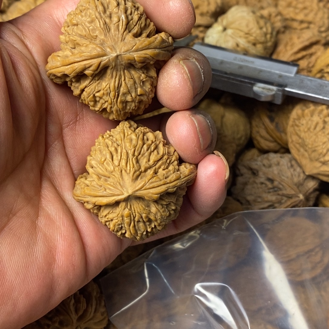 ****文玩核桃吊坠文玩