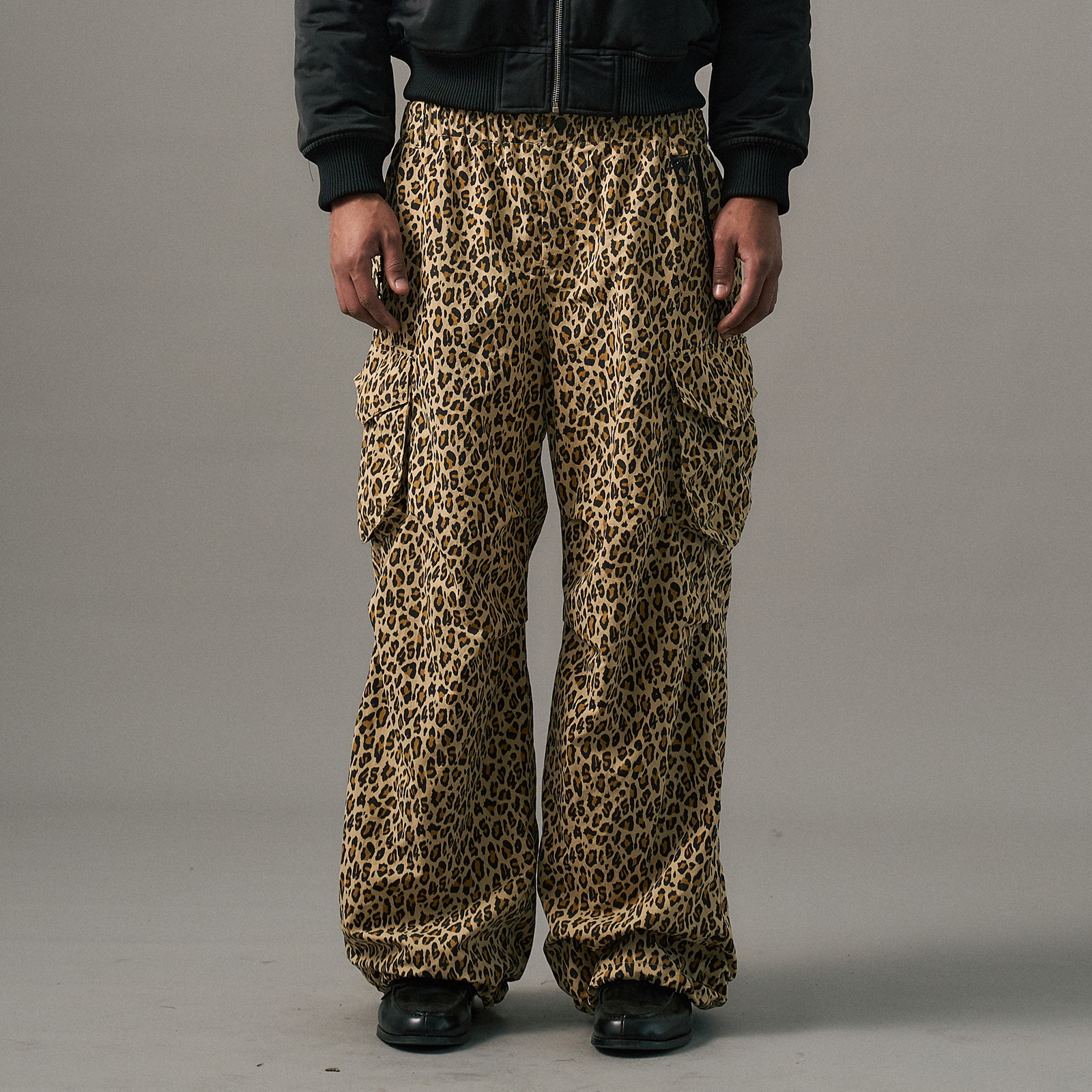 s45 梭织口袋工装裤 街头伞兵裤豹纹 美式宽松裤子男