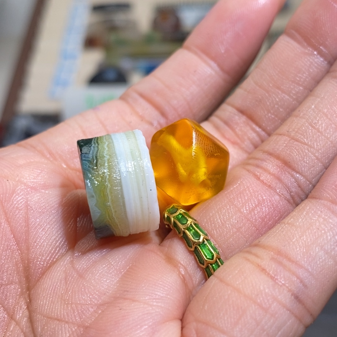 M***…玛瑙/玉髓未镶嵌手链