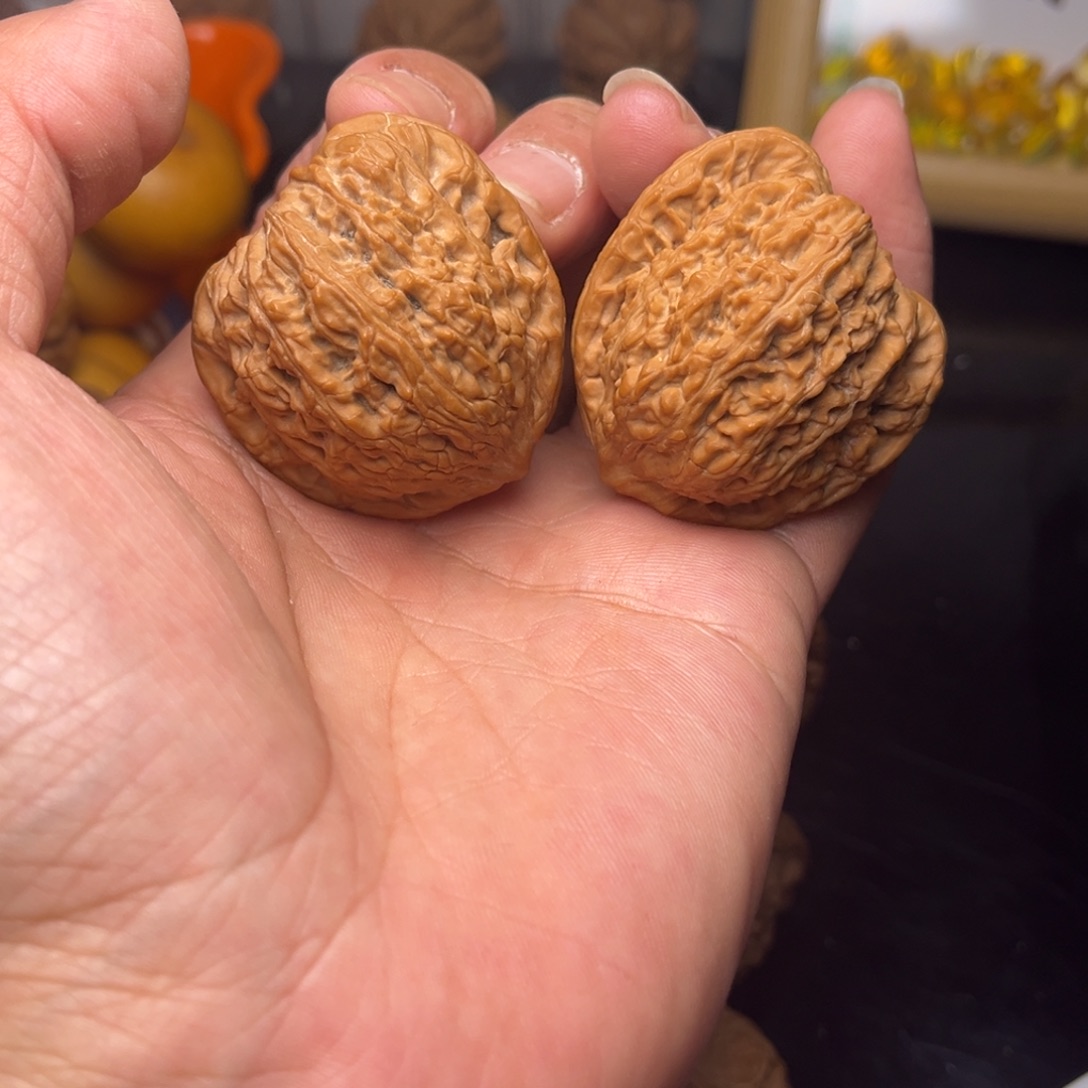 文玩核桃把件41绣球