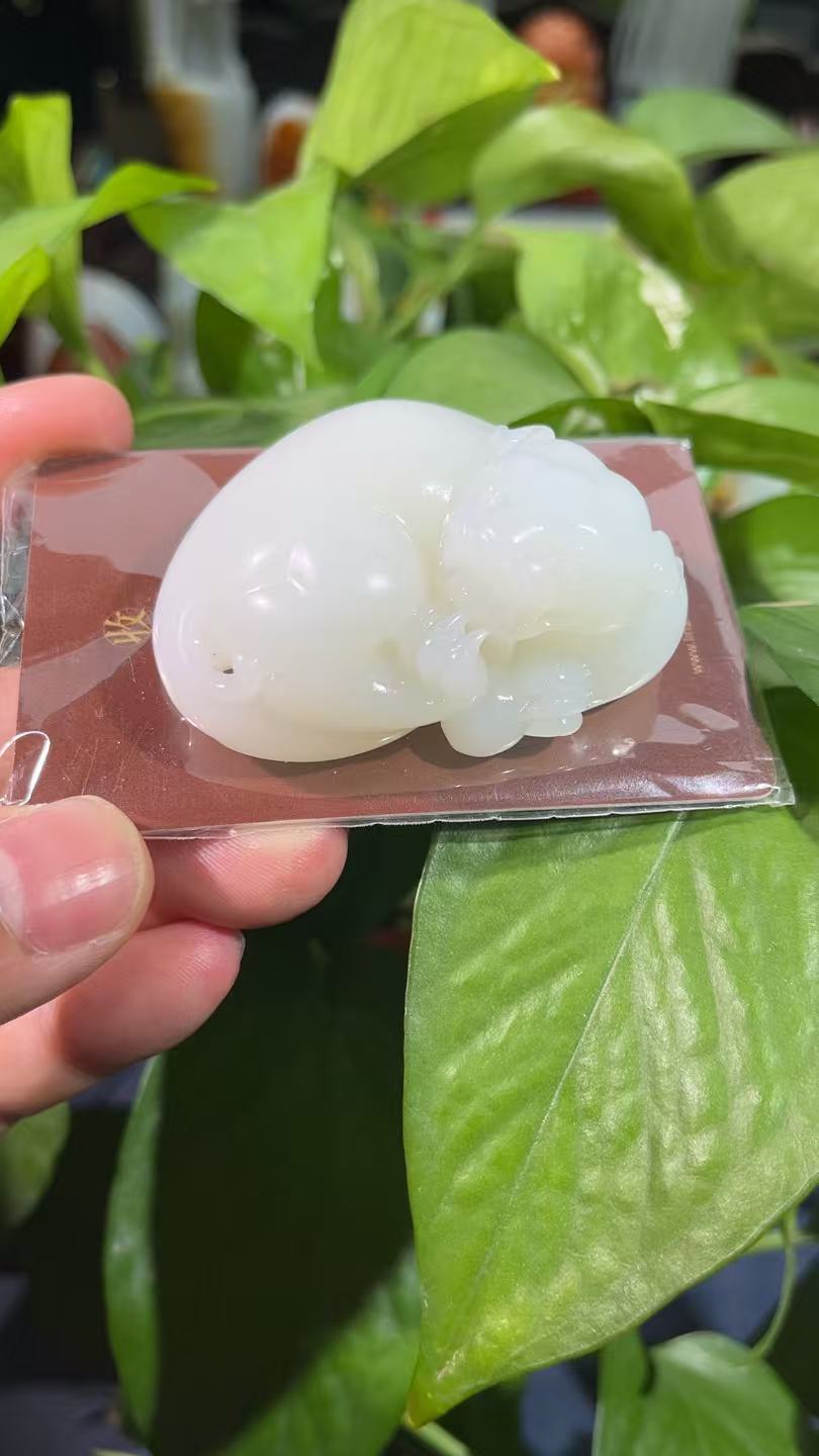 羊脂白玉貔貅手把件挂件