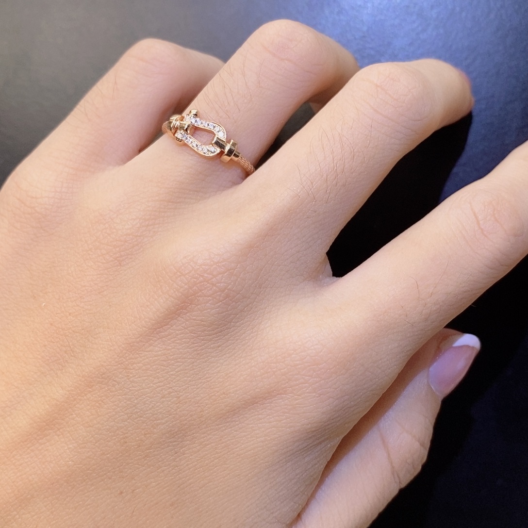 18K金镶嵌钻石戒指/指环小马蹄k玫