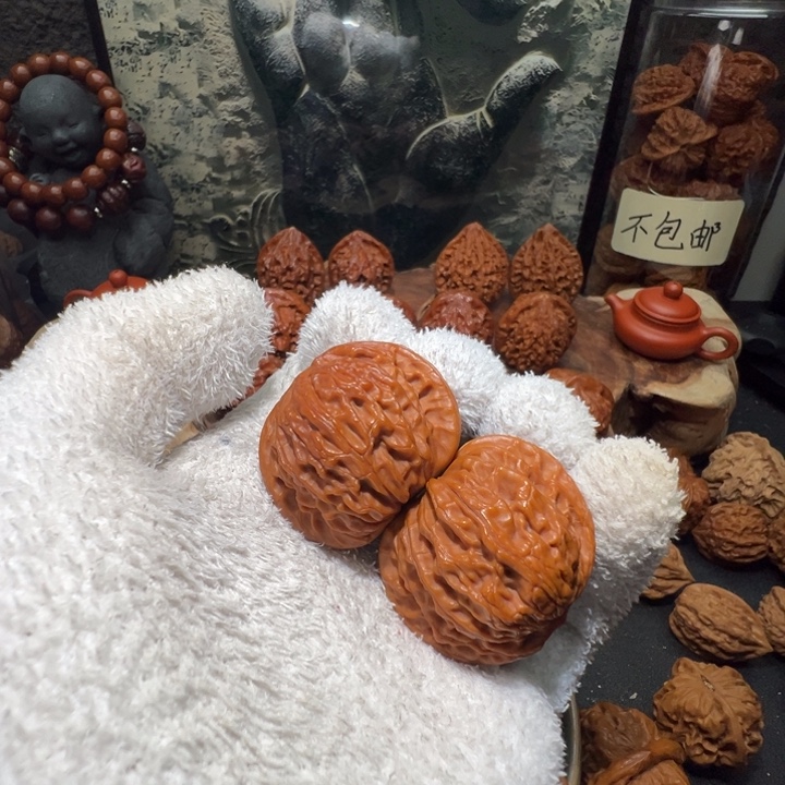 关***哥文玩核桃吊坠磨盘