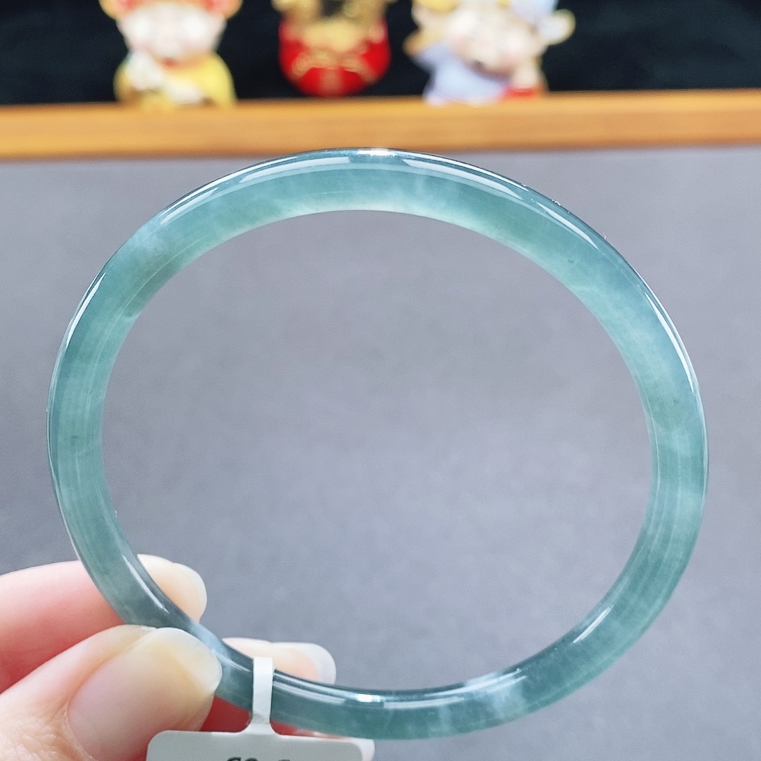 翡翠未镶嵌手镯138