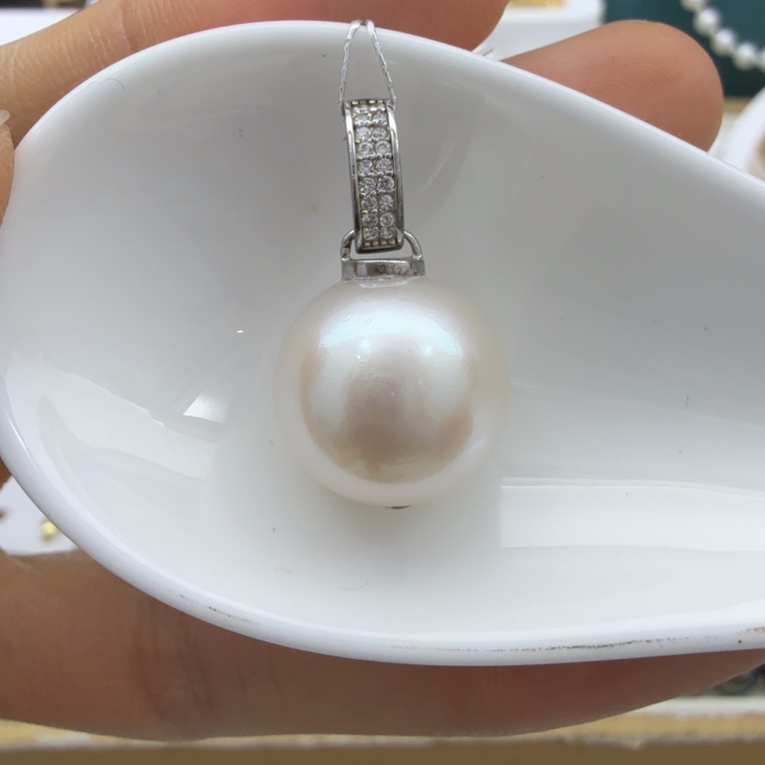 逍***乐颈饰海水珍珠未镶嵌