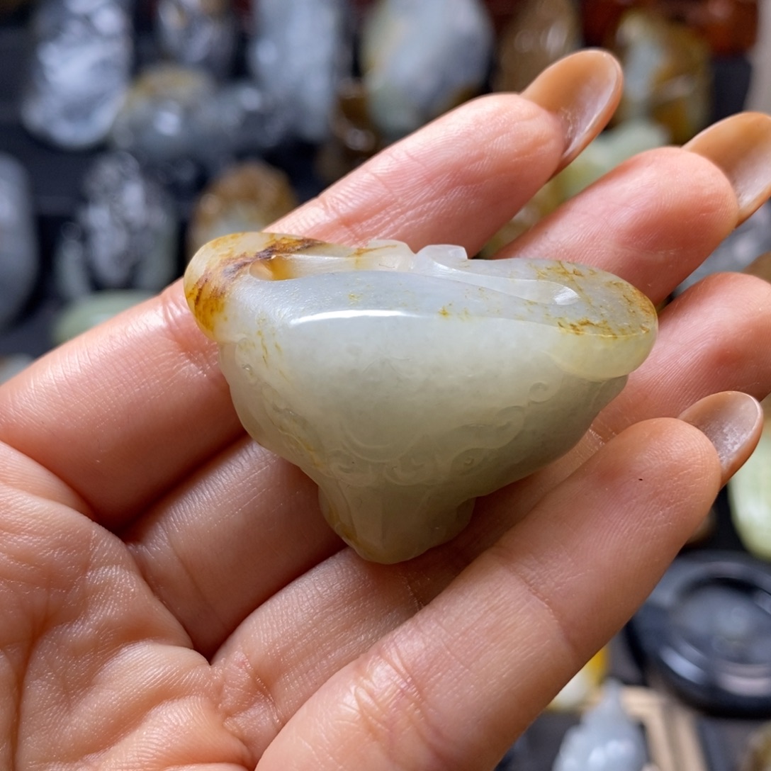 和田玉未镶嵌挂件