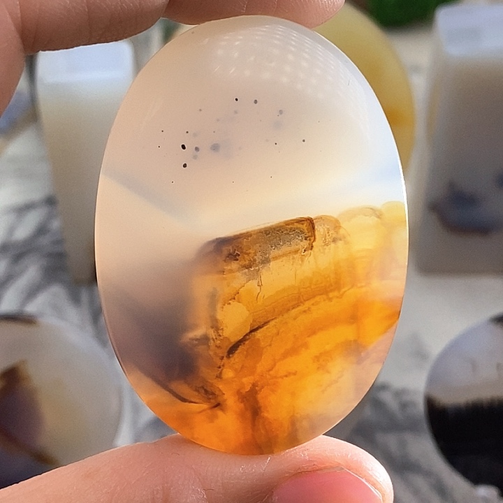 玛瑙/玉髓颈饰未镶嵌