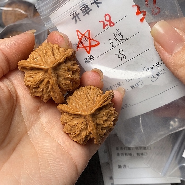 文玩核桃把件28哈哈哈